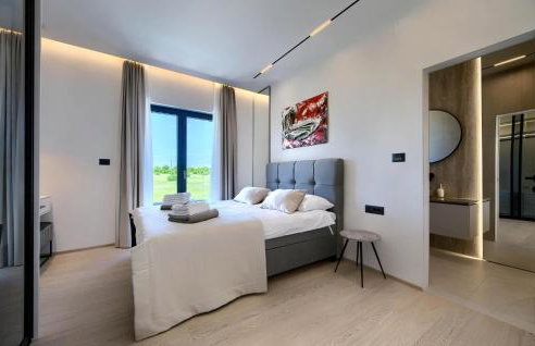 3 Bedroom Cozy Home In Nedescina - Foto 6