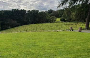 3 Bedroom Barn Conversion with HOT TUB-Garden View - Ty Cerrig Barn - Photo 19