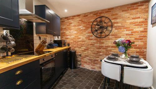 Stylish Home near Alton Towers Peak District Ashbourne Derbyshire - Foto 2