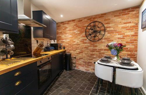 Stylish Home near Alton Towers Peak District Ashbourne Derbyshire - Foto 2