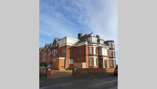 2 Bedroom Seafront Apartment - Foto 2