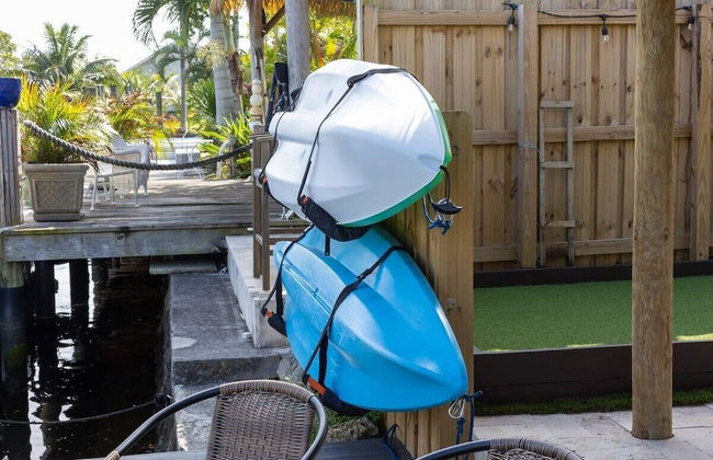 New Waterfront Oasis, Minutes to Beach, Eats, Shops - Foto 37