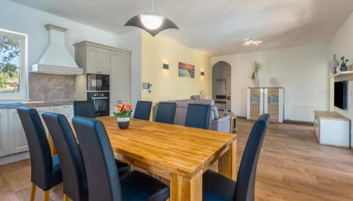 Villa in Deklici with Infinity Pool & Sea Views - Foto 4