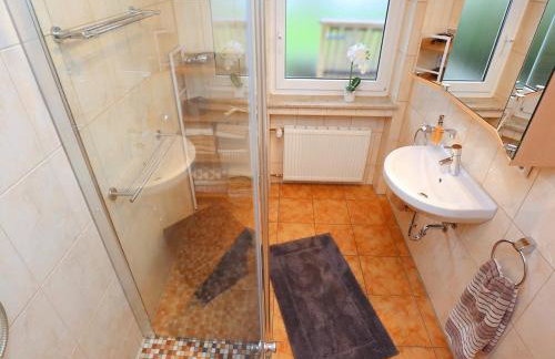 Cozy Apartment in Schwenningen With Garden - Foto 4