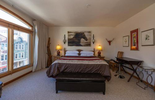 Ski in Ski out Main Street Balcony Hot Tub - Photo 25