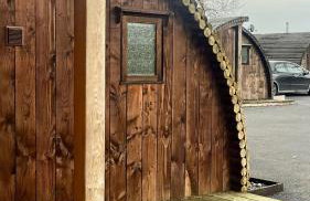 Pod3 - Powys River Pods - Pet Friendly Glamping Pod Builth Wells Powys Wales - Foto 1