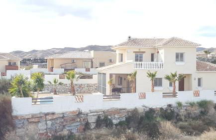 VILLA con piscina privada, a 35 km de las playas, vistas a la montaña, WIFI - Foto 24