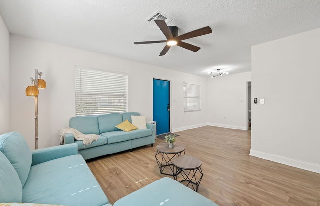 Sunny Palmetto Oasis: 4br Home With Private Pool 4 Bedroom Home by RedAwning - Foto 25