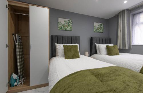 Bright 2-Bedroom Ensuite Apartment with Kitchen - Foto 25