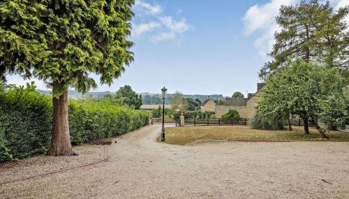 Beautiful 4-5 bedroom village house with rural views - Foto 2