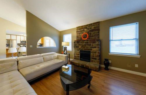 Cozy Retreat 3bdrm 2bath house with deck - Foto 46