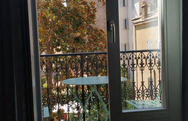 STUDIO CANNES A 5 MN A PIED DE LA GARE TOUT CONFORT AVEC BALCON - Foto 2