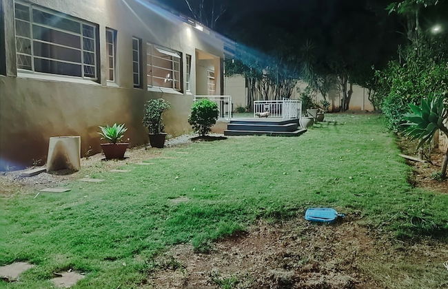 A Mother a Sons and Daughter Approach Towards Modern Living - Foto 19