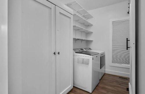 Views! Dock, Water, Game Room, Kids Room! - Foto 32