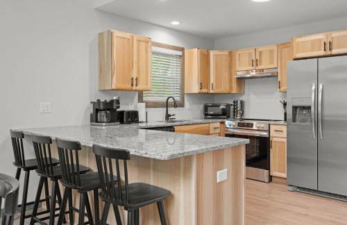 Twin Chalet - 6 BDs Hot Tub Game Area and more - Foto 73