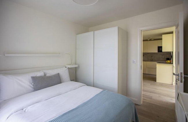 Grand Canal District Apartments - Photo 9