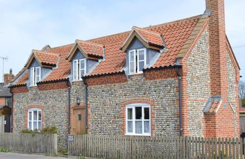 Stepping Stones Cottage - Photo 1