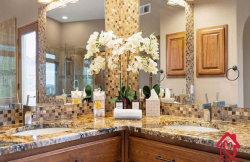 Elena's Sandia Sanctuary - An Irvie Home - Photo 44