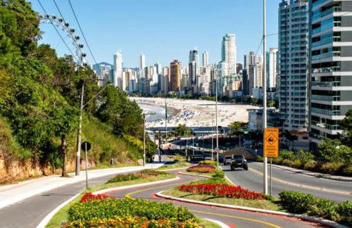 Aconchego a 450m 6 min da praia com garagem - Foto 28