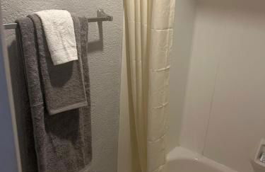 Double Bed Hotel Room 308 - Foto 5