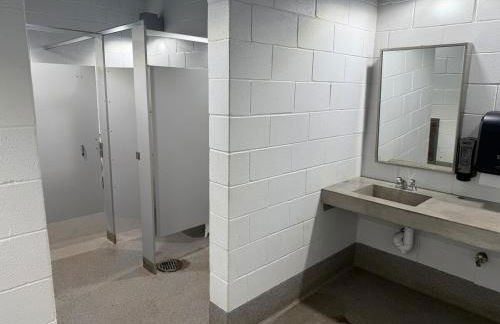 Lakefront Glamping Safari Tent 5 The Hummingbird - Foto 12