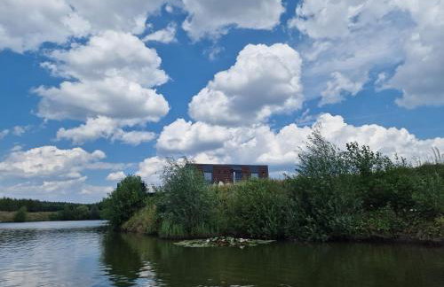 GRETA Nowoczesny domek modułowy nad stawem - Foto 25