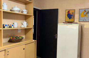 Chácara Casa Amarela - estrutura completa de lazer - ambientes elegantes e exclusivos - campo de futebol e bocha - piscina - lareiras - 10 min Rota do Vinho - Foto 21