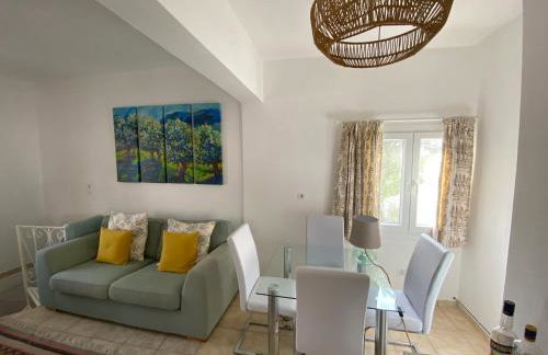 Villa Jasmine, Sea and Mountain View in peaceful hamlet - Foto 6