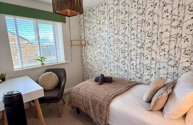 Elysian Escape, modern 5 bedroom house - Photo 35