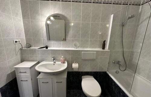 Gemütliche FeWo mit Balkon nahe der Ostsee - 2 Schlafzimmer - Foto 12