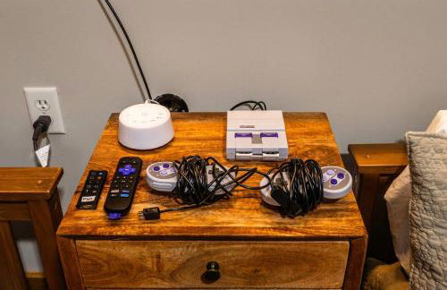 Renovated Ski In Out Condo King Bed Patio Grill - Foto 23