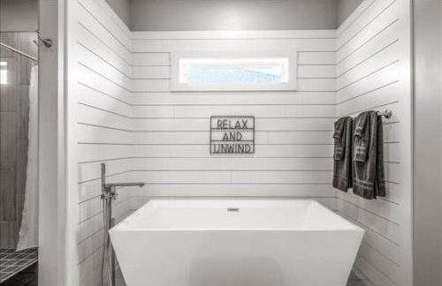 Just Like Home #6: Norman: It's Game Time (campus) - Foto 4