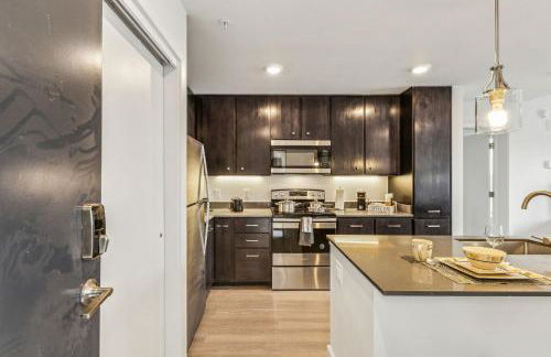 Luxury Pool Home, Mins To Hospitals, Gym - Foto 9