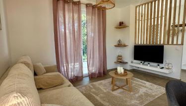 Maison neuve, cadre apaisant,jacuzzi et piscine - Foto 3