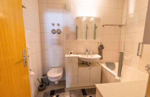 FeWo Armonie im Allgäu - Tischfußball & Dart, großer Südbalkon, gratis Erlebnisse mit Königscard - Foto 28