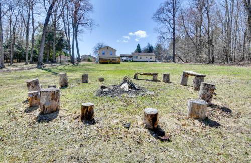 Kayaks and Canoes Lake-View Retreat in Ellenville! - Foto 18