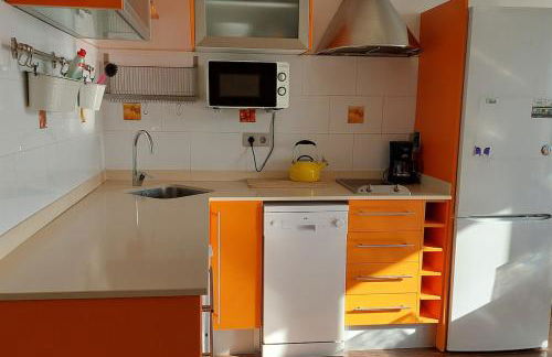 Vistas al mar y garaje cerca de BCN - Photo 13