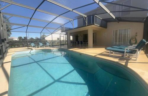 Family Vacation Home in Quiet Community with Private Pool and Spa - Foto 14