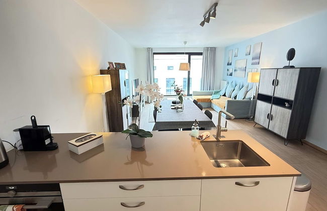 Spacious 3BR 2/5 BA Near Diamond District by Oneluxstay - Foto 18