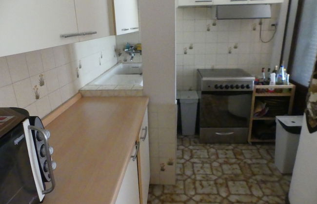 Elegante Appartamento in Villa con Piscina - Foto 10