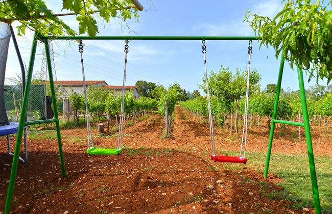 House 1735 - Photo 34