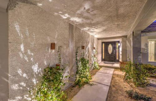 Sunset Swim, Luxury Vegas Villa with Pool, Hot Tub - Foto 15