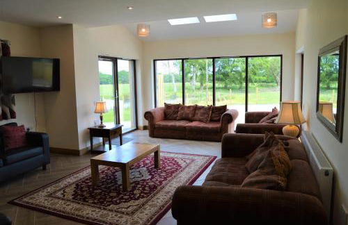 The Farmhouse at Williamscraig Holiday Cottages - Photo 25