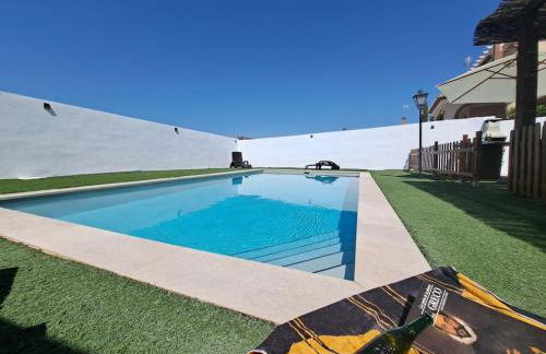 Magnificent villa: 2 private pools, BBQ, garden & parking. 13 per. In Padul - Foto 47