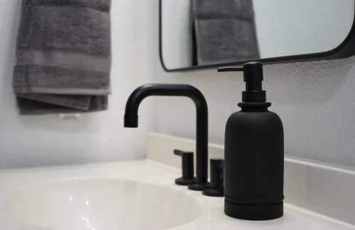 Modern Lakeside Family Fun Cabin - Foto 18