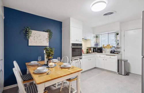 Fashionable TCU Walkable 2BD - Foto 9