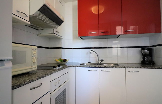 Apartment in Roses Near Sandy Beach - Photo 7