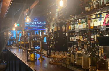 Schlafen über der Whiskybar - Foto 28