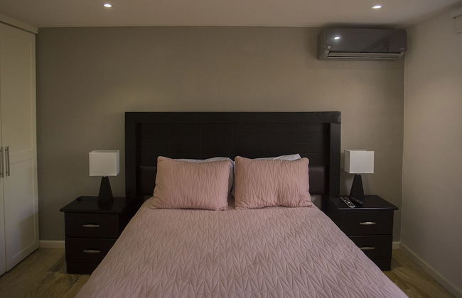 Tu Casa En Zona Hotelera a una Cuadra de la Playa - Foto 3