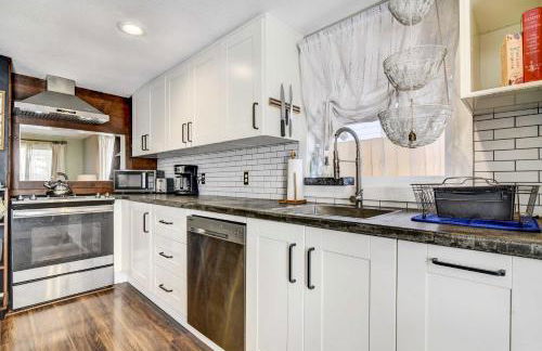 Adorable Portland Retreat Less Than 8 Mi to Downtown! - Photo 8